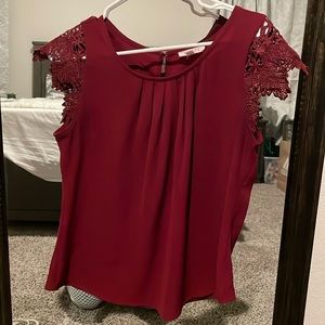 A’gaci blouse. Size medium. Color burgundy.